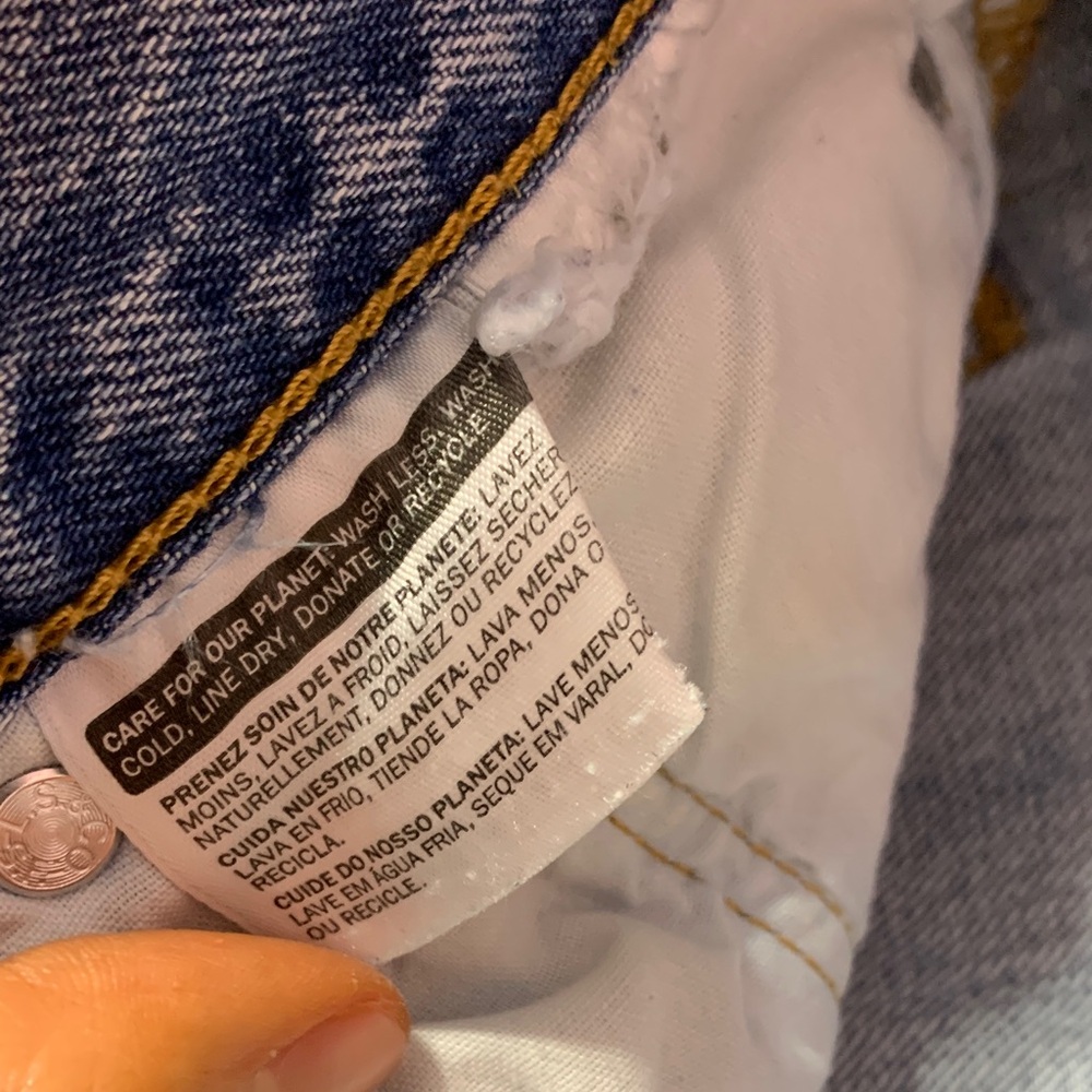 Levi's 501 Light Blue Jean Shorts - Picture 5 of 7